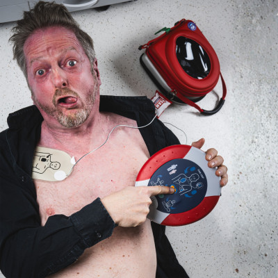 MARKUS KOSCHUH - Rette sich, wer kann